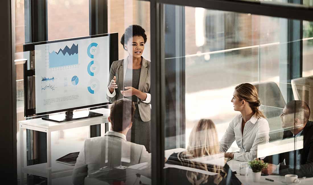 Team presenting analysis and reports